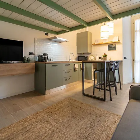 Daire Modern With Parking, Wi-fi & Smarttv